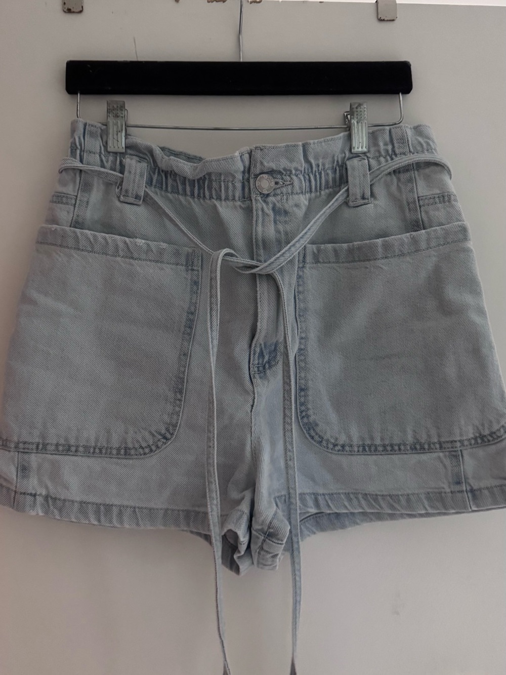 Zara Light Wash Denim Shorts with Front Patch Pockets